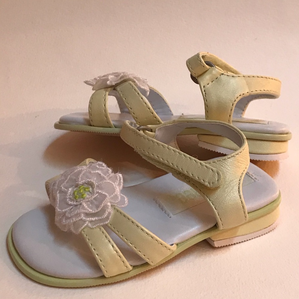 🌺NWT Gymboree Infant  3 mo. Old sandals 🌺
